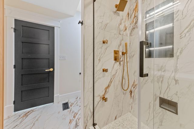 732 Garrard Street, Covington, KY 41011