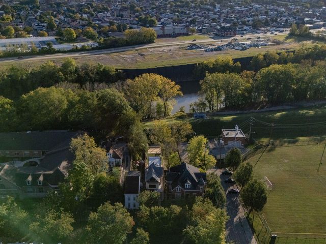 732 Garrard Street, Covington, KY 41011