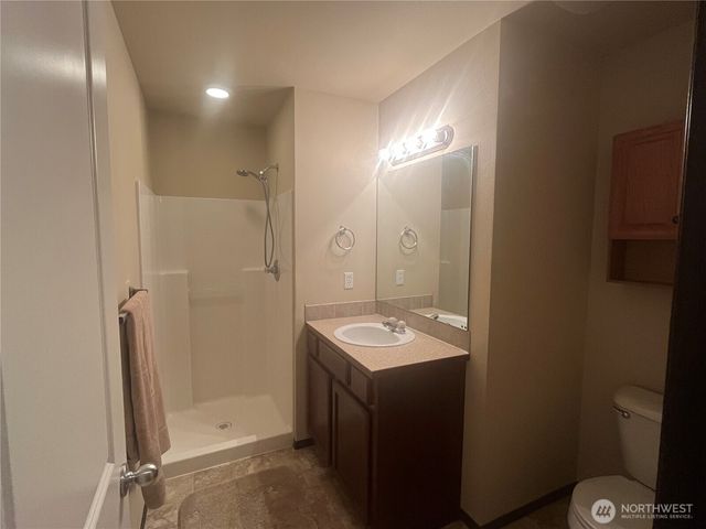 17711 79th Ave Court E, Puyallup, WA 98375