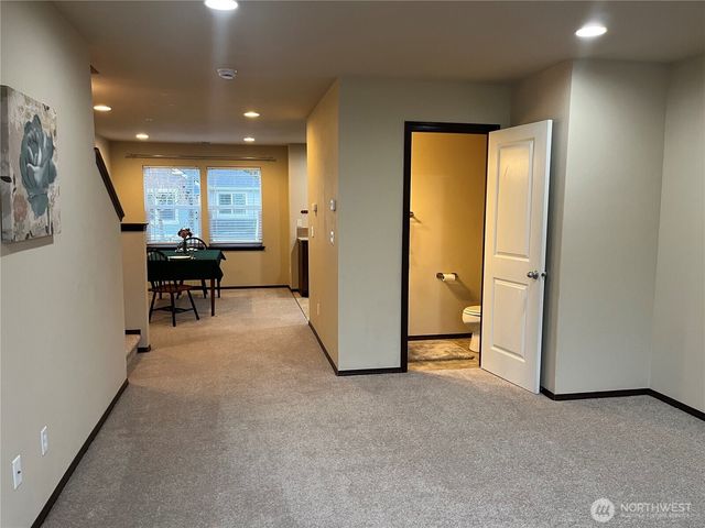 17711 79th Ave Court E, Puyallup, WA 98375