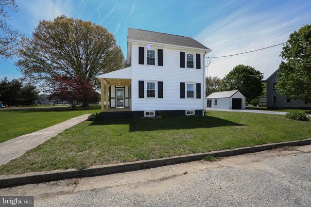 39 MAIN STREET, Pilesgrove, NJ 08098