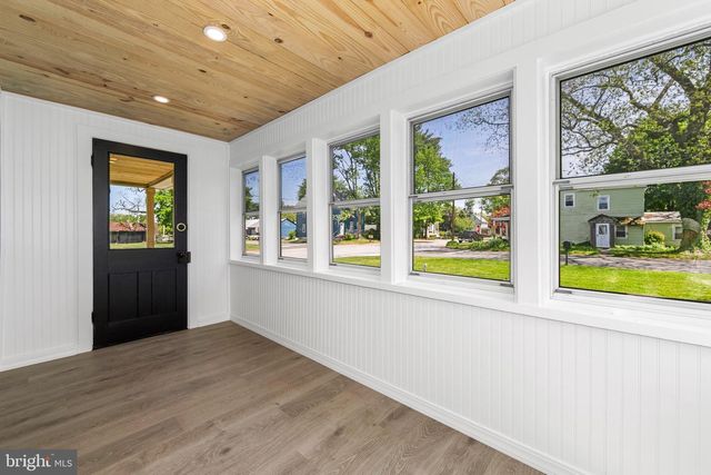 39 MAIN STREET, Pilesgrove, NJ 08098