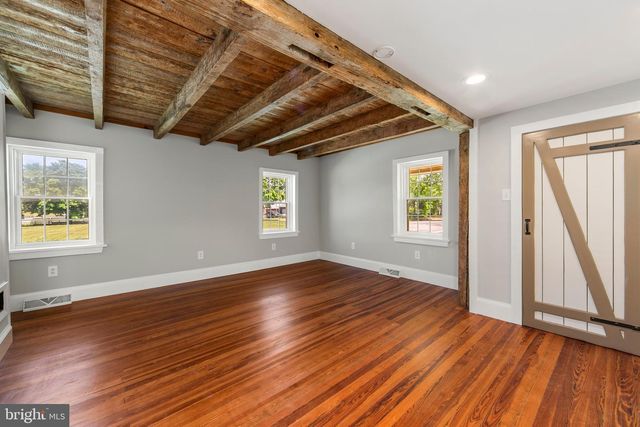 39 MAIN STREET, Pilesgrove, NJ 08098