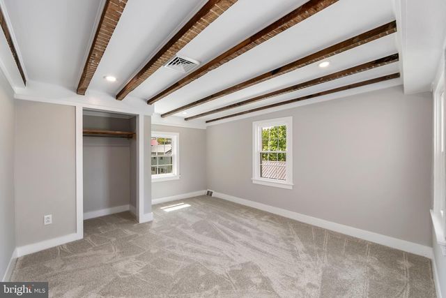 39 MAIN STREET, Pilesgrove, NJ 08098