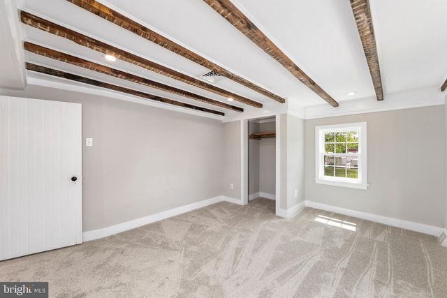 39 MAIN STREET, Pilesgrove, NJ 08098