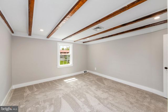 39 MAIN STREET, Pilesgrove, NJ 08098