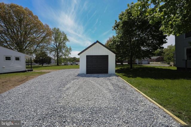 39 MAIN STREET, Pilesgrove, NJ 08098