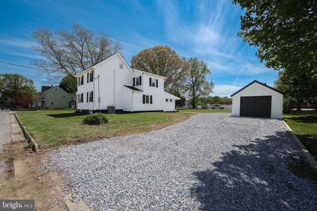 39 MAIN STREET, Pilesgrove, NJ 08098