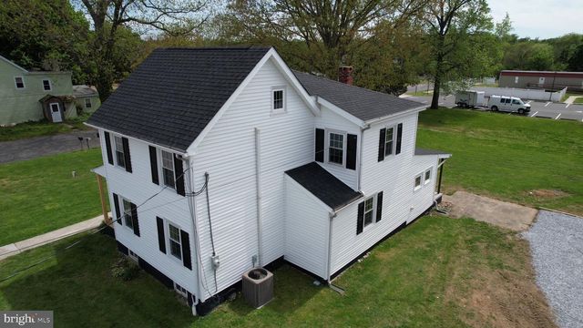 39 MAIN STREET, Pilesgrove, NJ 08098