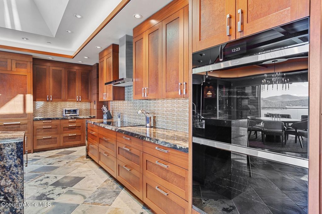 2051 S Island Green Dr, Coeur d'Alene, ID 83814 photo 12