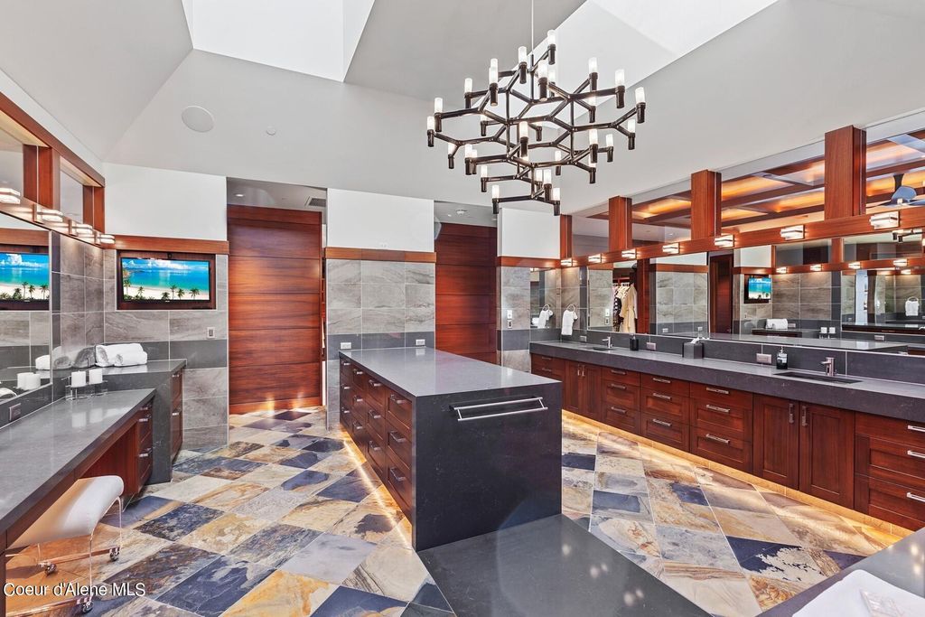 2051 S Island Green Dr, Coeur d'Alene, ID 83814 photo 21