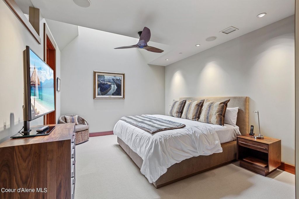 2051 S Island Green Dr, Coeur d'Alene, ID 83814 photo 30