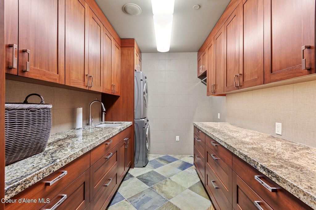 2051 S Island Green Dr, Coeur d'Alene, ID 83814 photo 35