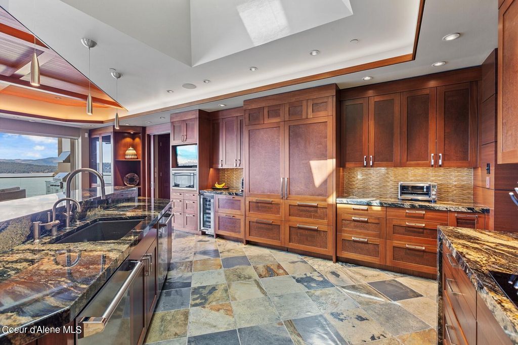 2051 S Island Green Dr, Coeur d'Alene, ID 83814 photo 45