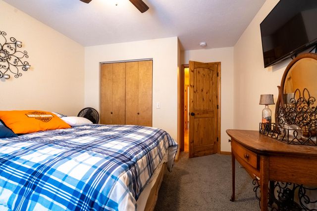 510 Bradford Pear, Clever, MO 65631