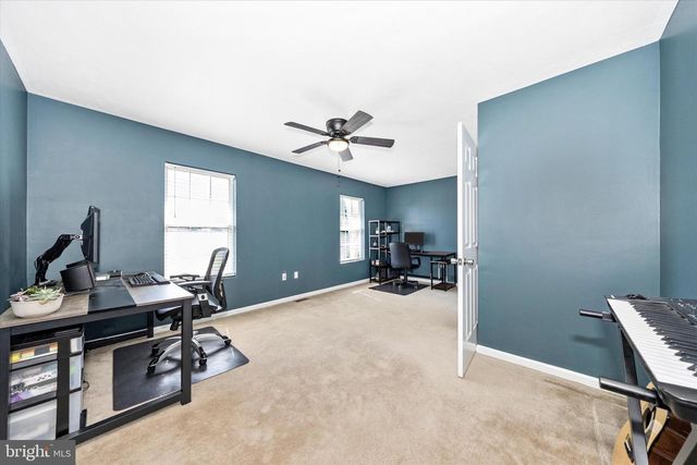 2608 BANBURY LN, Chambersburg, PA 17201