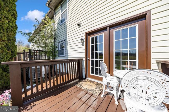 2608 BANBURY LN, Chambersburg, PA 17201