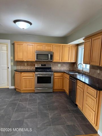 53 Fairview Drive, Middletown, NJ 07748