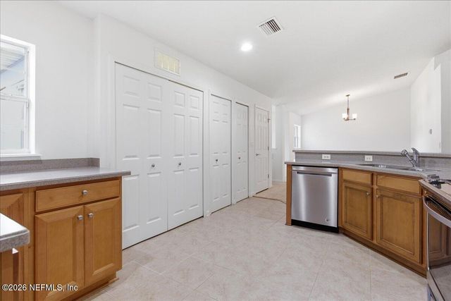 8521 LITTLE SWIFT Circle 34D, Jacksonville, FL 32256