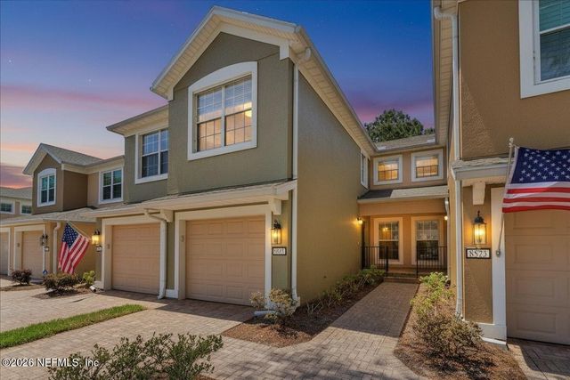 8521 LITTLE SWIFT Circle 34D, Jacksonville, FL 32256