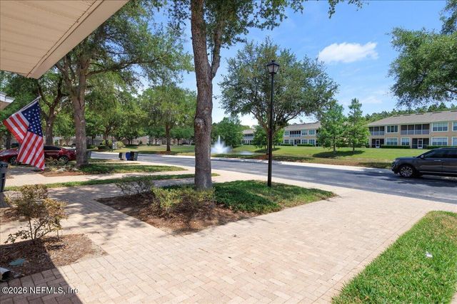 8521 LITTLE SWIFT Circle 34D, Jacksonville, FL 32256
