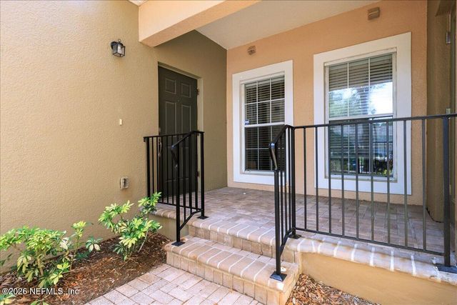8521 LITTLE SWIFT Circle 34D, Jacksonville, FL 32256