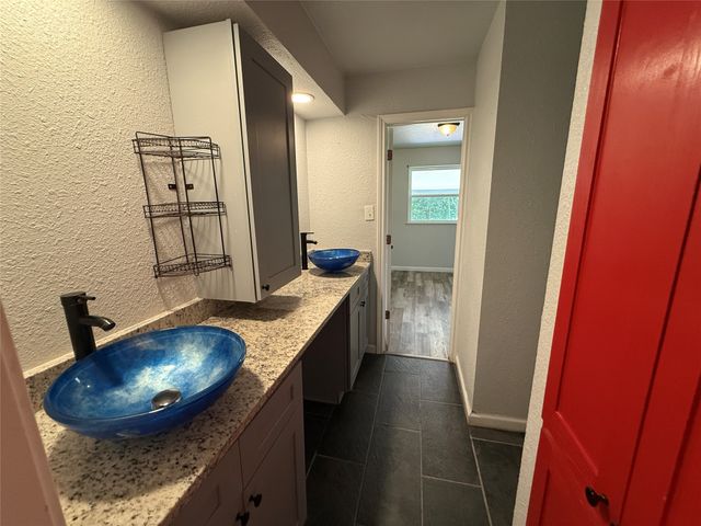5305 Westhaven Drive, Fort Worth, TX 76132