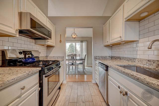 1306 CANYON RUN Road, Naperville, IL 60565