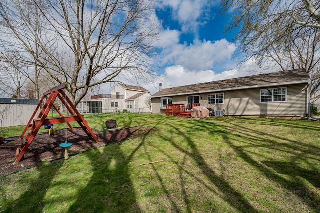 1306 CANYON RUN Road, Naperville, IL 60565