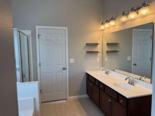4 Rockledge Court, Alexandria, KY 41001