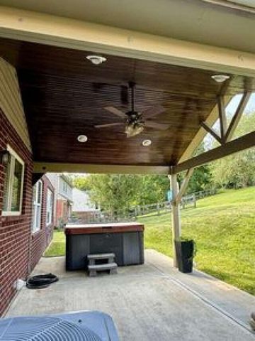 4 Rockledge Court, Alexandria, KY 41001