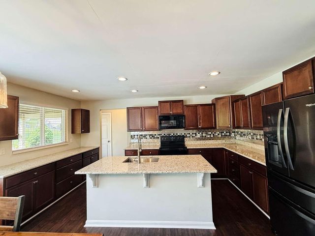 4 Rockledge Court, Alexandria, KY 41001