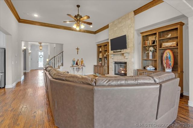223 E 128th Street S, Jenks, OK 74037