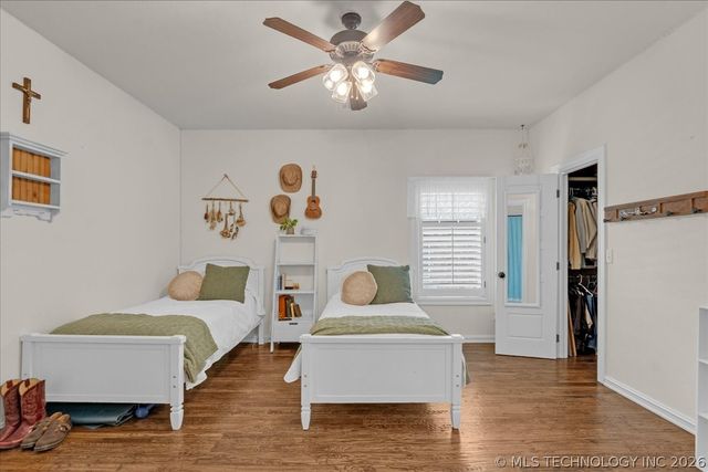 223 E 128th Street S, Jenks, OK 74037