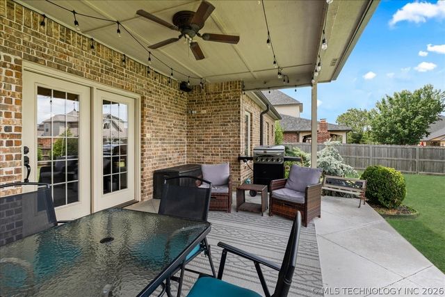 223 E 128th Street S, Jenks, OK 74037