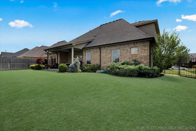 223 E 128th Street S, Jenks, OK 74037