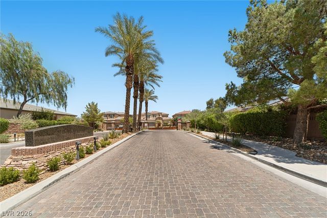 481 Las Alturas Avenue, Las Vegas, NV 89123