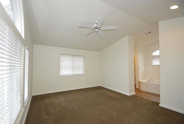 2549 E Jenny Avenue, Fresno, CA 93720