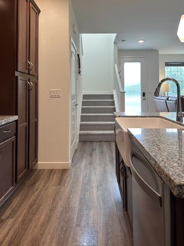 2975 Grassy Bank Ave, Sacramento, CA 95833