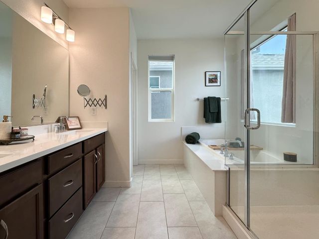 2975 Grassy Bank Ave, Sacramento, CA 95833