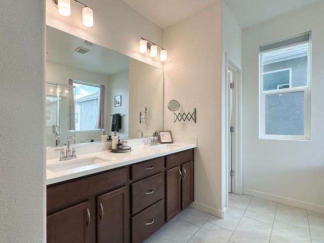 2975 Grassy Bank Ave, Sacramento, CA 95833