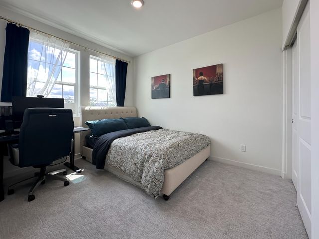 2975 Grassy Bank Ave, Sacramento, CA 95833