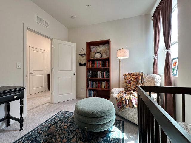 2975 Grassy Bank Ave, Sacramento, CA 95833