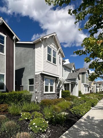 2975 Grassy Bank Ave, Sacramento, CA 95833