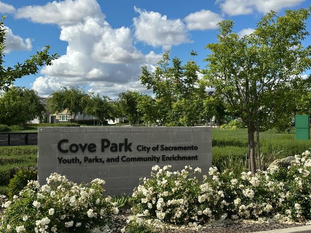 2975 Grassy Bank Ave, Sacramento, CA 95833