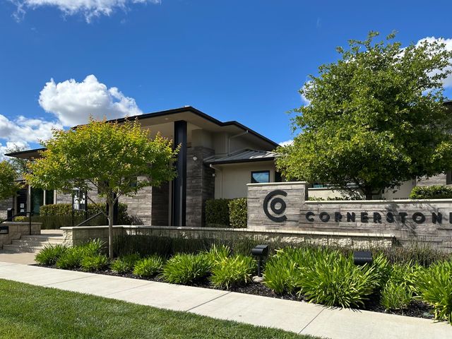 2975 Grassy Bank Ave, Sacramento, CA 95833