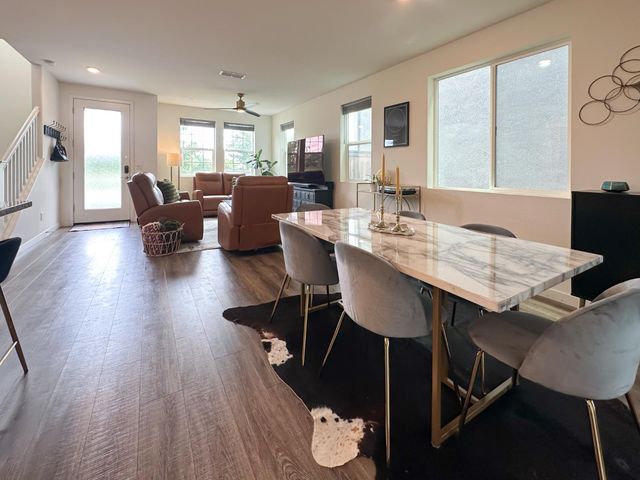 2975 Grassy Bank Ave, Sacramento, CA 95833