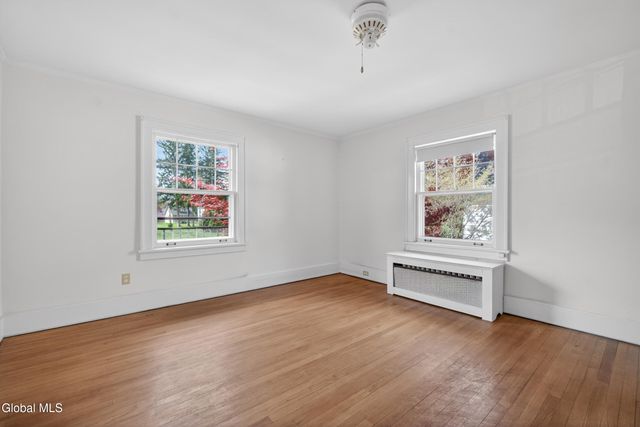 17 N Park Drive, Gloversville, NY 12078