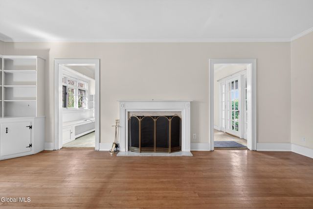 17 N Park Drive, Gloversville, NY 12078