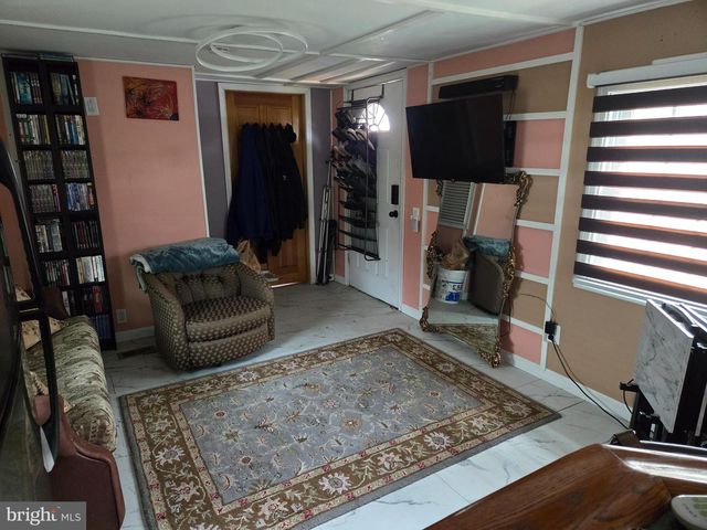 33 SQUAW CIR, Barto, PA 19504